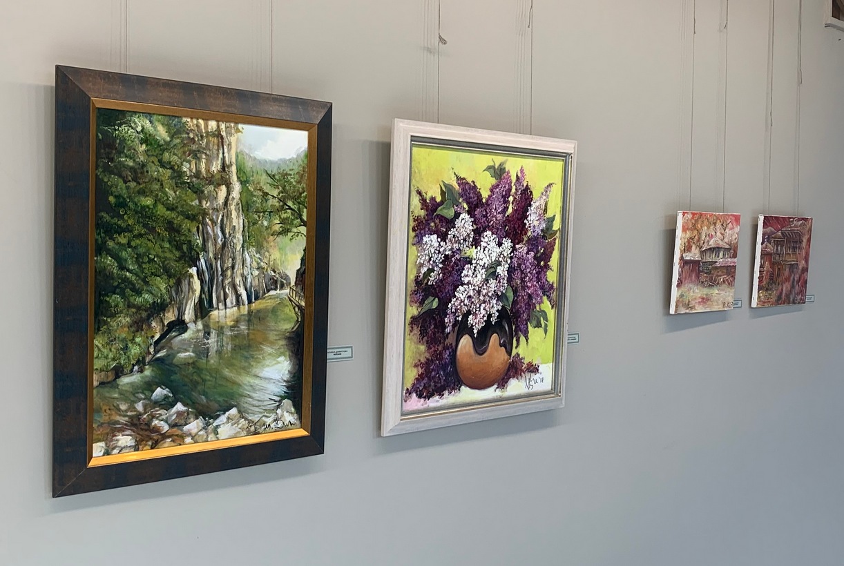 Откриха Пролетен салон 2023 на плевенските художници/СНИМКИ/